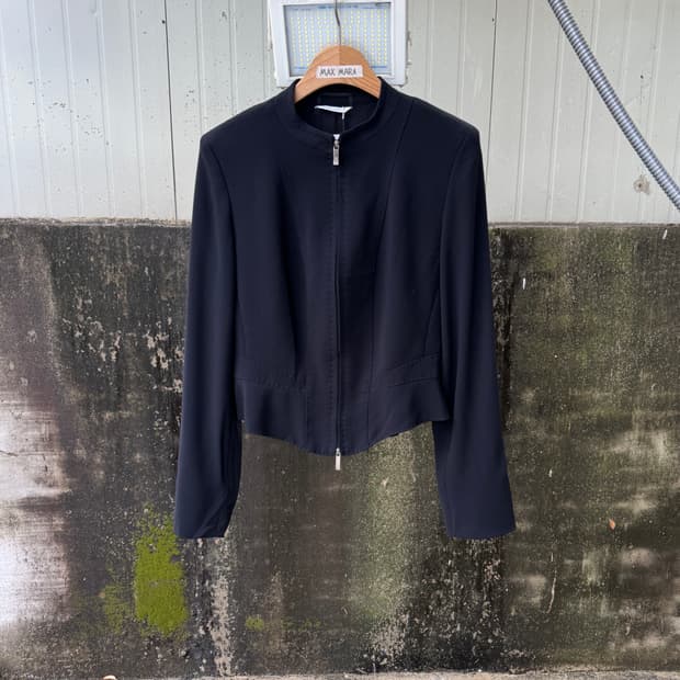 막스마라 페플럼 자켓