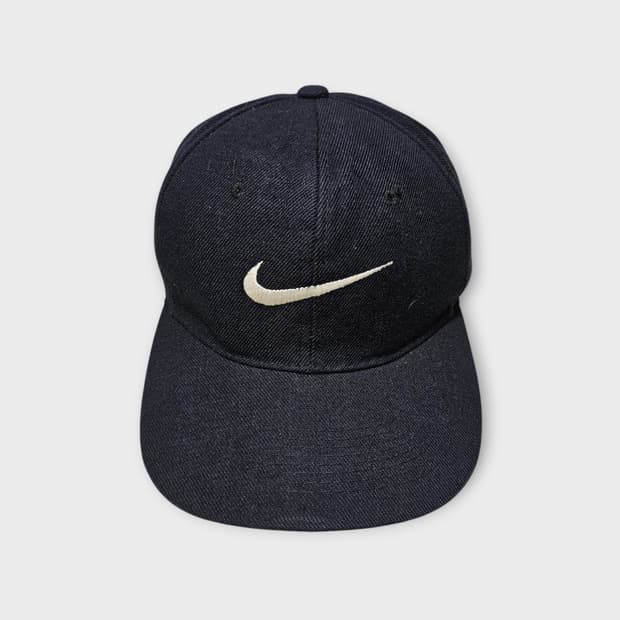 나이키 올드스쿨 스냅백