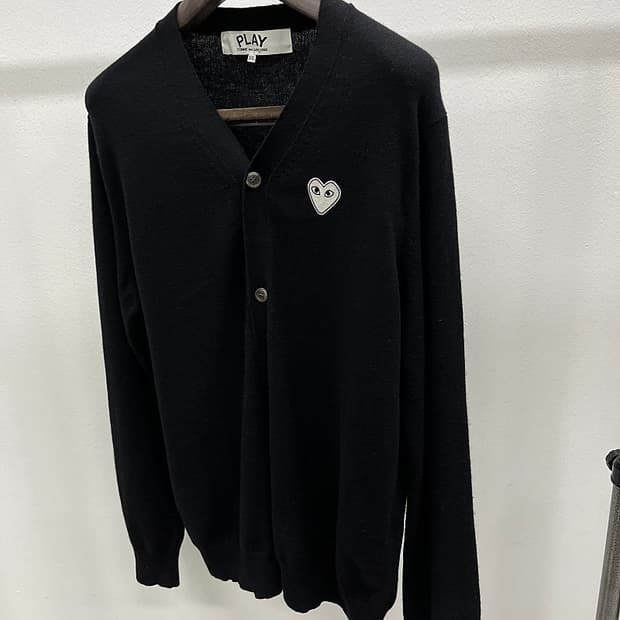 110) 꼼데가르송 화이트와펜 가디건 