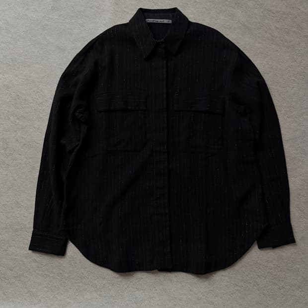 트랜짓 스트라이프 셔츠