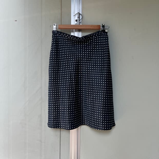 tomboy contemporary dot skirt