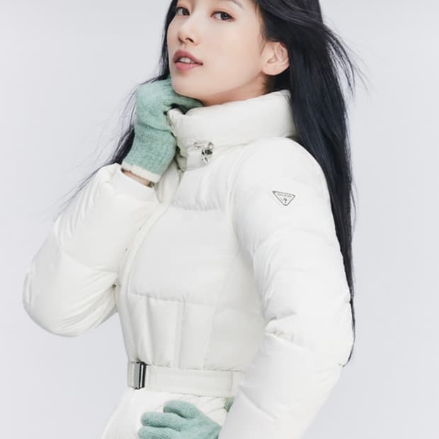 게스 벨티드 구스 수지 숏패딩 아이보리