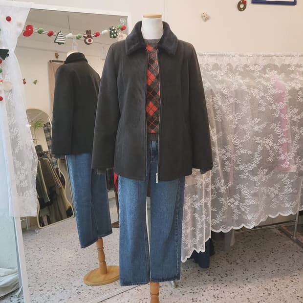 Protagonist 파인울 블랙 무스탕(Italy fabric)