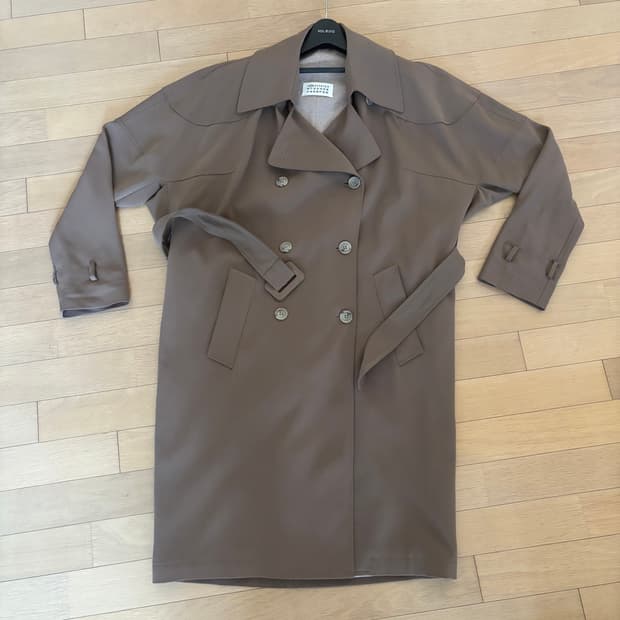 마르지엘라 트렌치코트