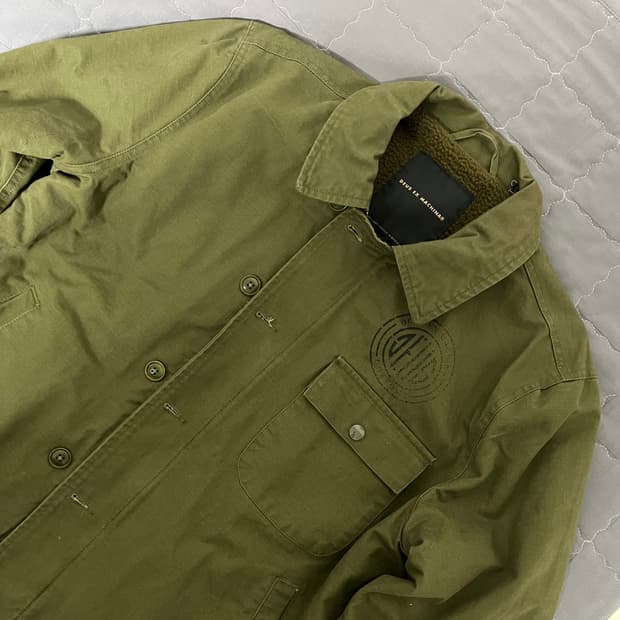 데우스 엑스 마키나 A-2 덱 자켓 올리브 S