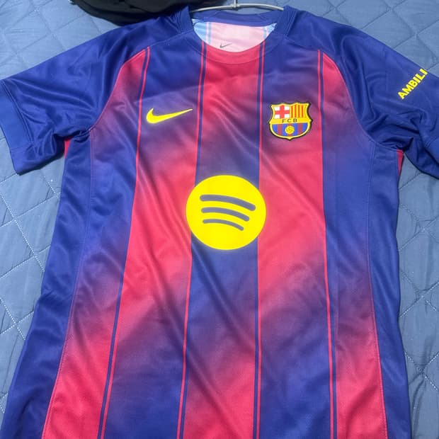 FC바르셀로나 25/26 홈 유니폼 노마킹