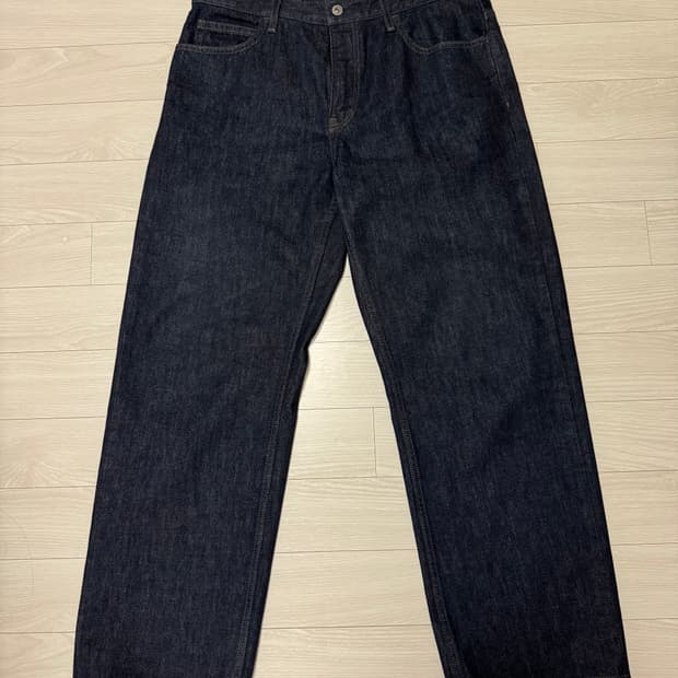 유니클로 jw앤더슨 데님팬츠 33