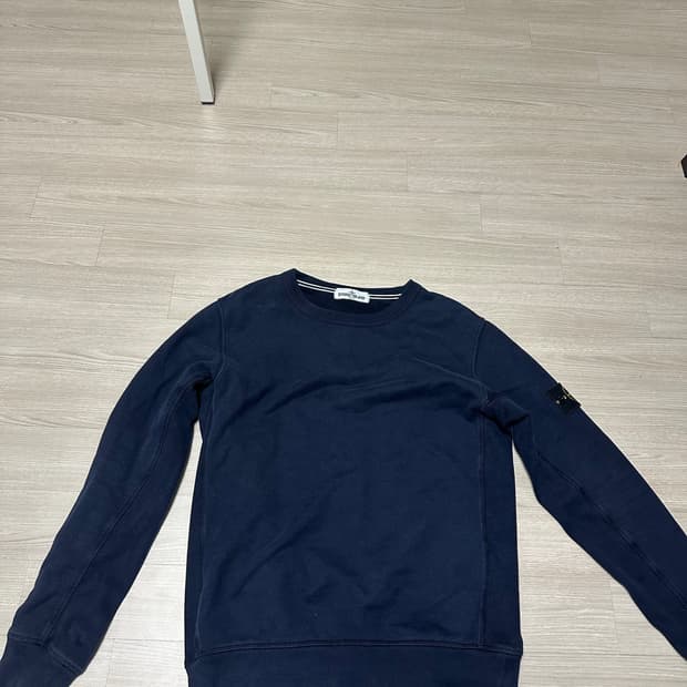 스톤아일랜드 맨투맨 네이비 M