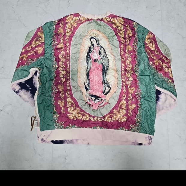 캐피탈 퍼플 타이다이 버진 마리아 스웻 맨투맨