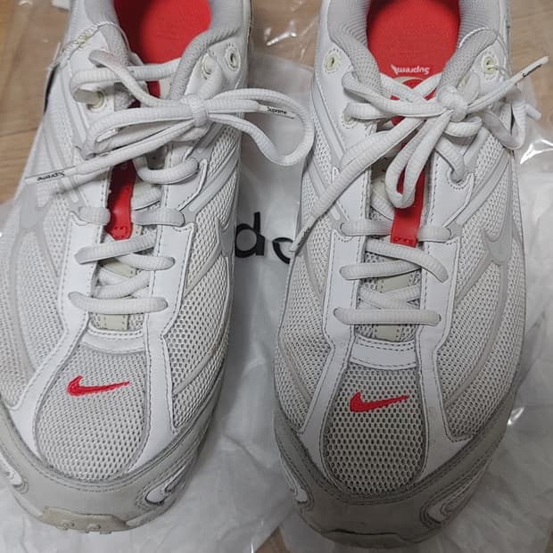 나이키 슈프림 샥스라이드 2 화이트 275