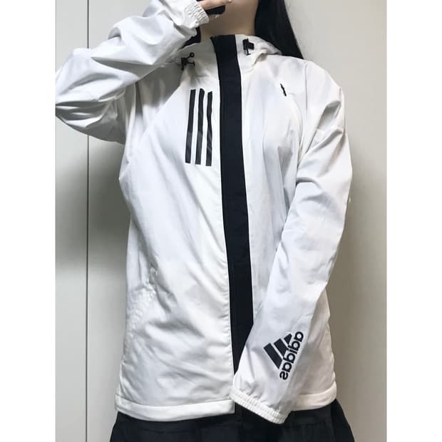 아디다스 화이트 바람막이 S