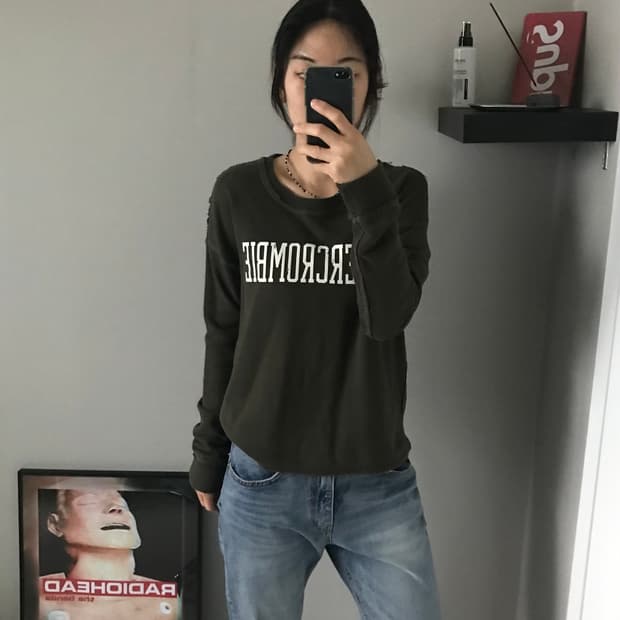 아베크롬비 중앙 프린팅 카키 롱 슬리브티