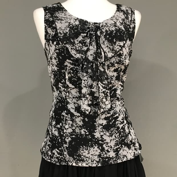 Painting ribbon point sleeveless