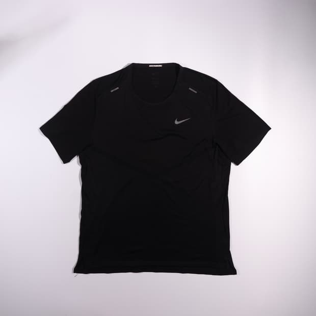 나이키 드라이핏 반팔티셔츠 B599