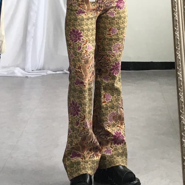 Batsu oriental pattern pants