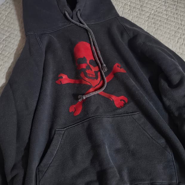 일본 빈티지 슬림핏 해골 후드티