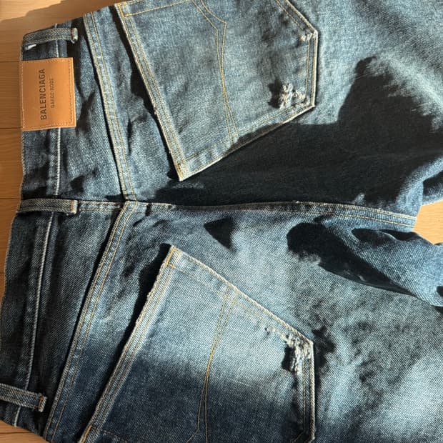 발렌시아가 가드로브 릴렉스드 진