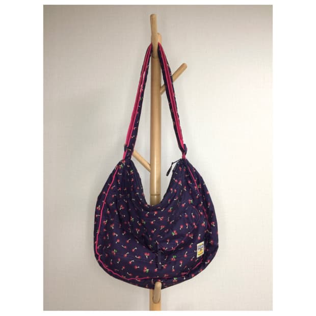 빈티지 체리 크로스백