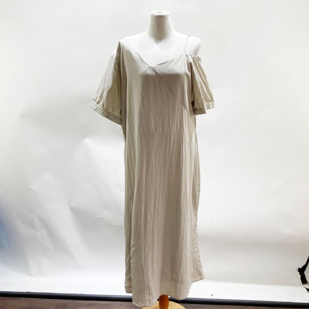 리리앤코 택새상품 2024 롱원피스 베이지M 