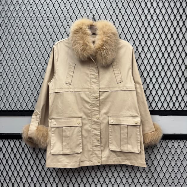 안나수이 폭스퍼 카라 코튼 하프 파카 소매퍼 디테일 베이지