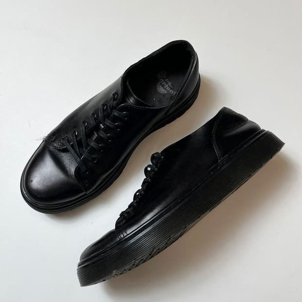 닥터마틴 17AW 단테 6홀 스니커즈 Q1387