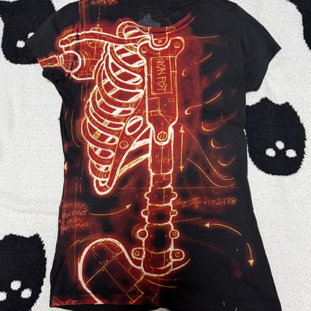 Iron fist 반팔티셔츠