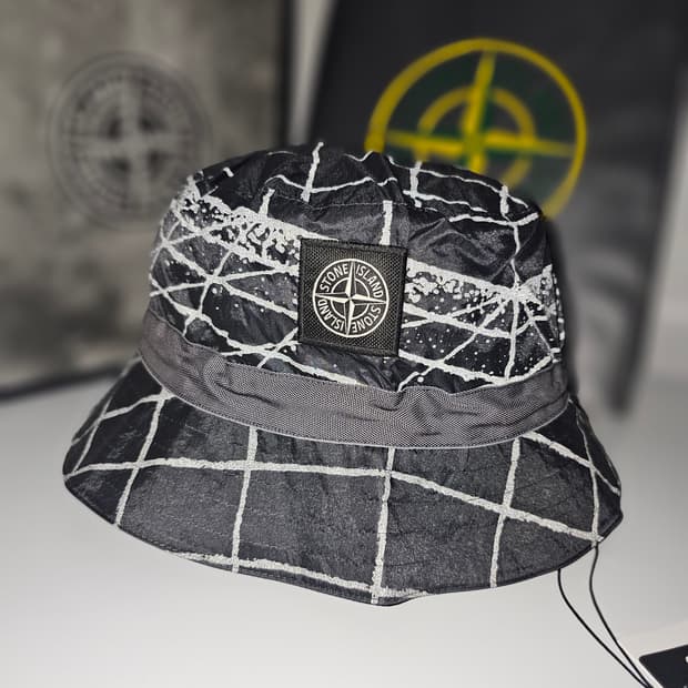 스톤아일랜드 리플렉티브 패커블 버킷햇