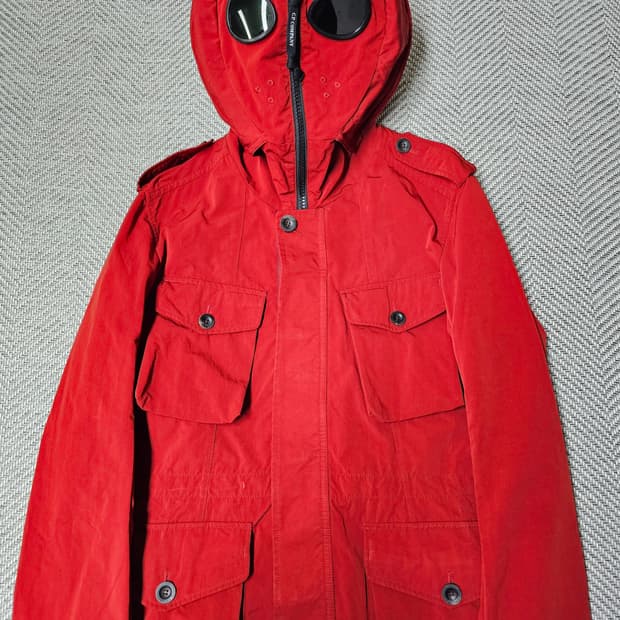 CP컴퍼니 4P 고글 후드 자켓