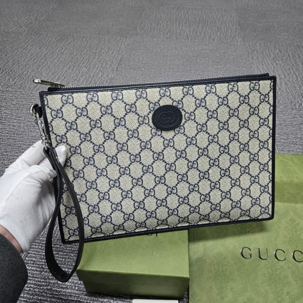 [특가][정품] 구찌 인터로킹 클러치백