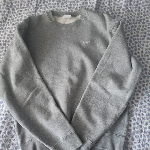 나이키 그레이 맨투맨