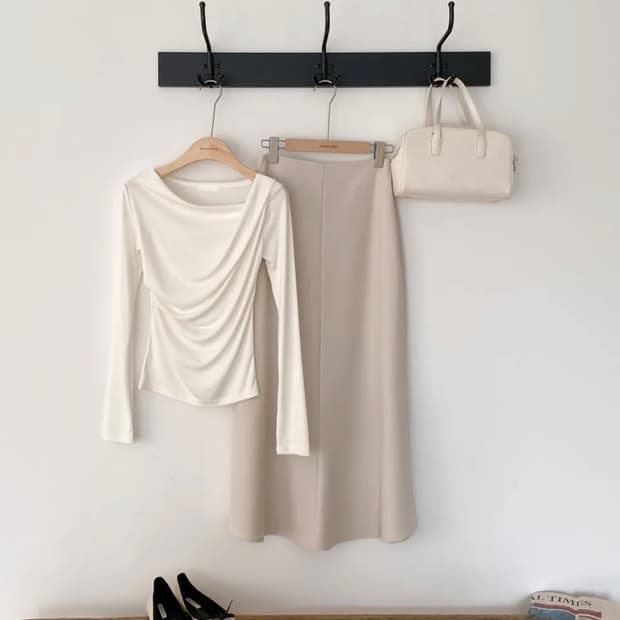 아이보리 스커트