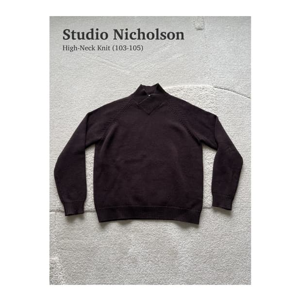 스튜디오니콜슨 하이넥 니트 (103-105)