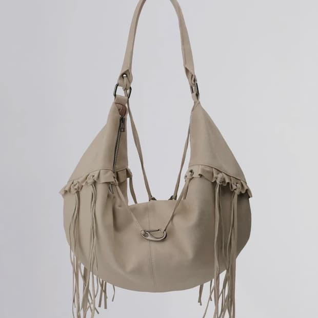 스컬프터 스트링 프린지 호보백 베이지