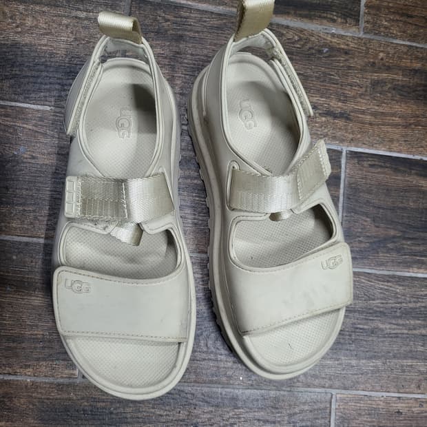 UGG 어그 샌들 아이보리240