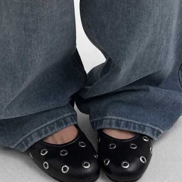 아일렛 플랫 슈즈