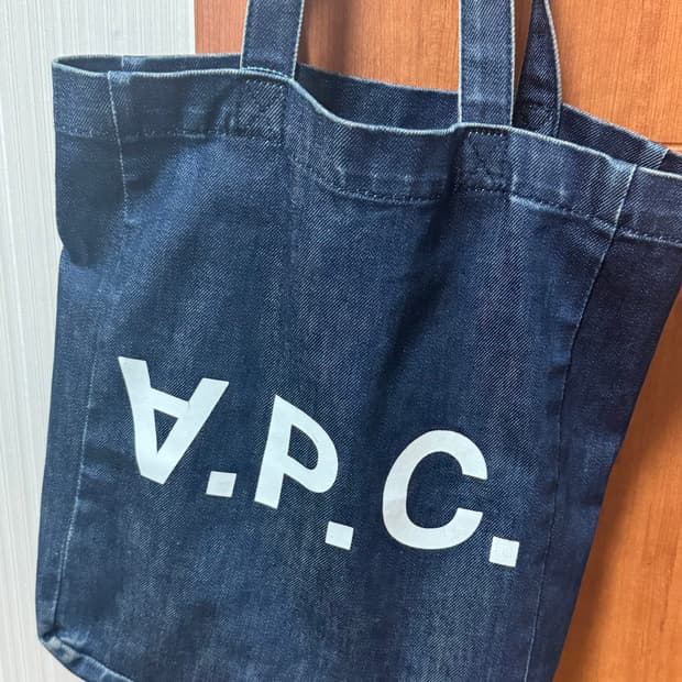 아페쎄 A.P.C 데님 에코백 판매합니다