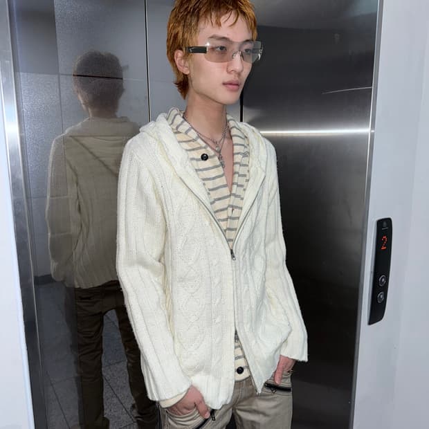 glitter cable knit hood zipup