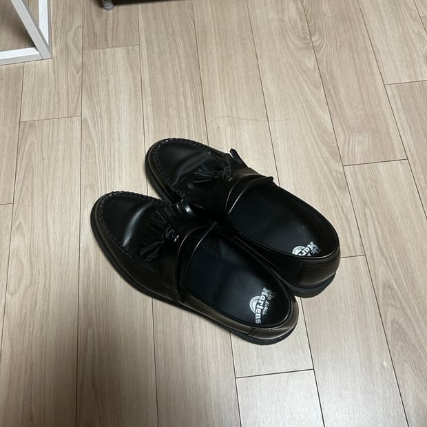 닥터마틴 아드리안 스무스 블랙