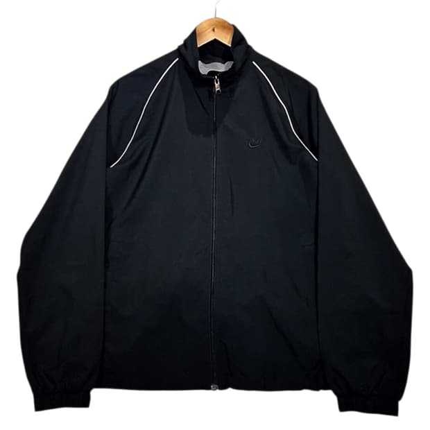 나이키 자수로고 바람막이