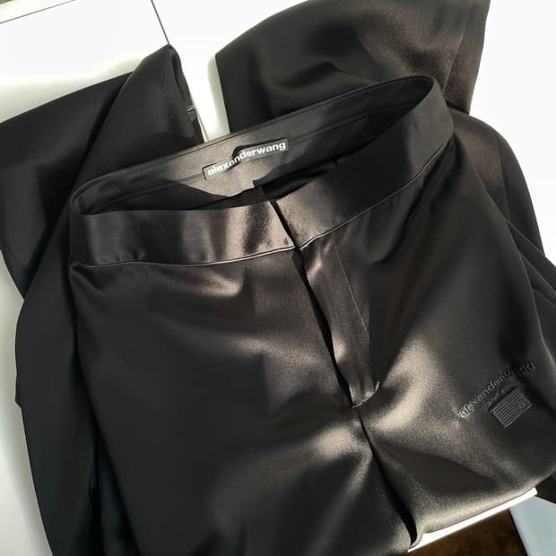 알렉산더왕 로고 사틴 팬츠 