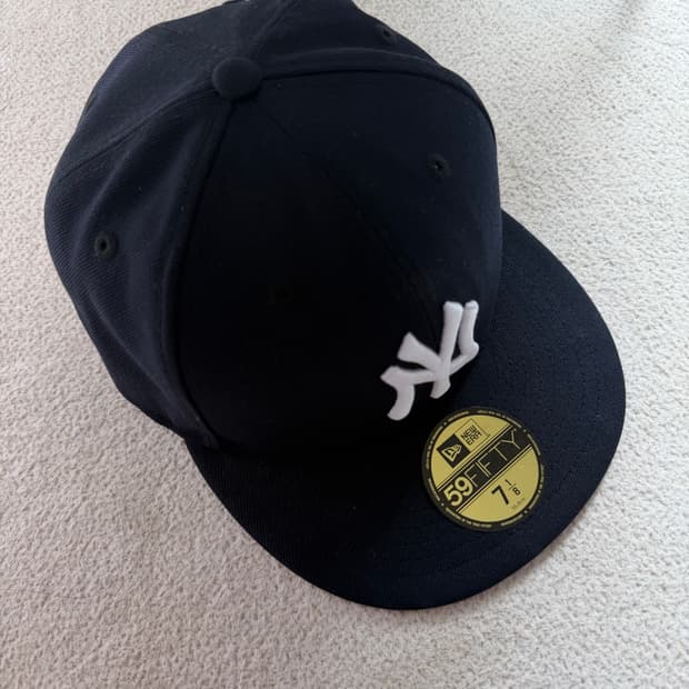 뉴에라 59fifty 네이비 718