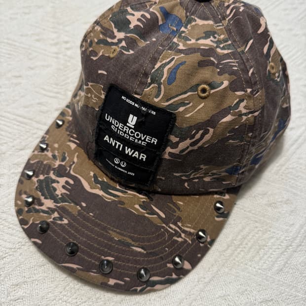 슈프림 x 언더커버 스터드 6-패널 브라운 카모 - 23SS 