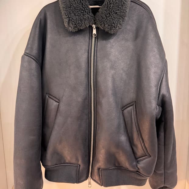 자라 남자 무스탕