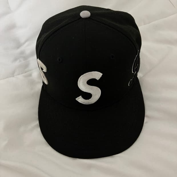 슈프림 멀티로고 뉴에라 71/4