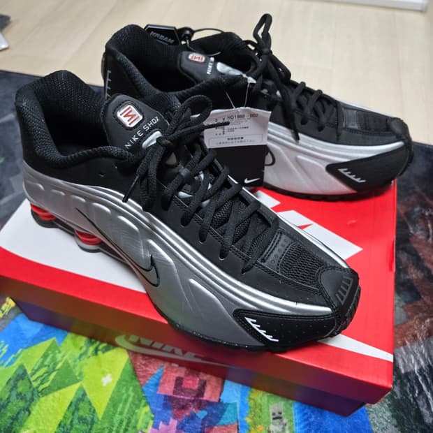 나이키 샥스 r4  290 팝니다