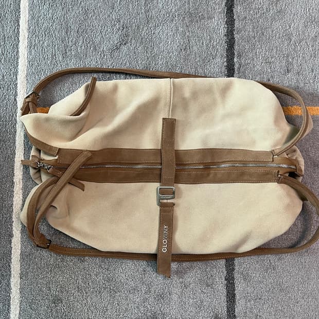 글로니 스웨이드 백  SUEDE HOBO BAG
