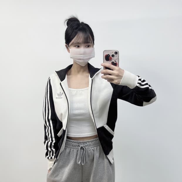 아디다스 불꽃 로고 화이트 패치 후드집업