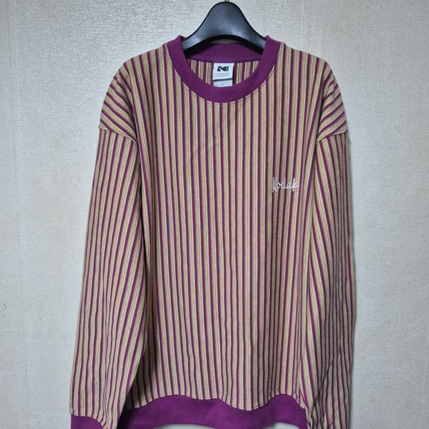 코닥 스트라이프 자카드 맨투맨