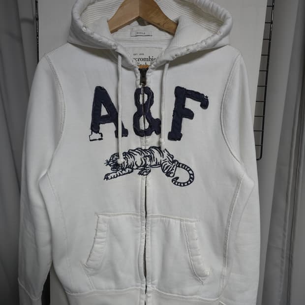아베크롬비 그런지 후드집업 M ✨️정품✨️

