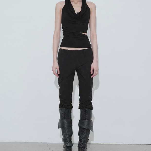 보헤미안서울) CUT-OUT HOODIE SLEEVELESS BK F